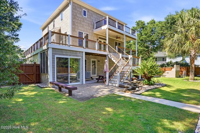 107 River Court, Wilmington, NC 28412