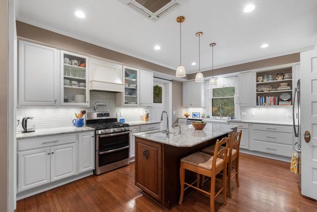 611 E Walnut Street, Horicon, WI 53032