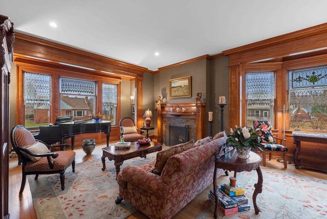 611 E Walnut Street, Horicon, WI 53032