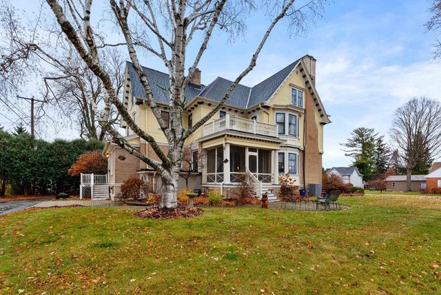 611 E Walnut Street, Horicon, WI 53032