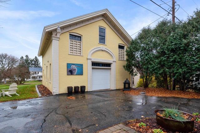 611 E Walnut Street, Horicon, WI 53032