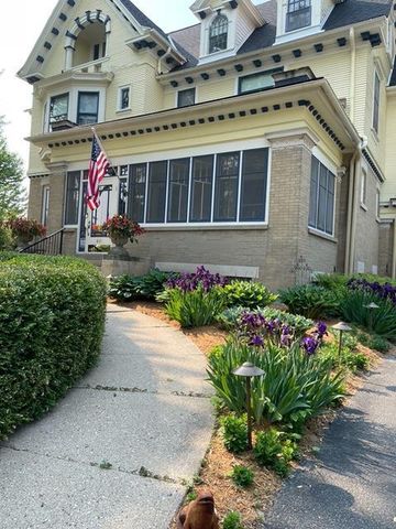 611 E Walnut Street, Horicon, WI 53032