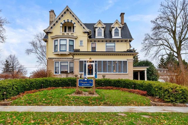 611 E Walnut Street, Horicon, WI 53032