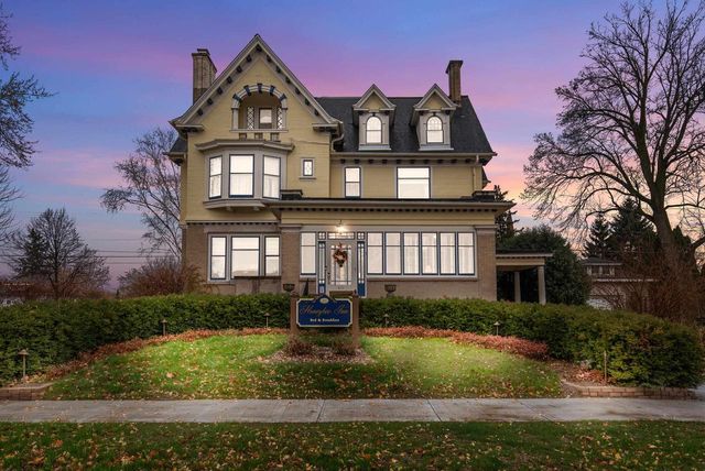 611 E Walnut Street, Horicon, WI 53032