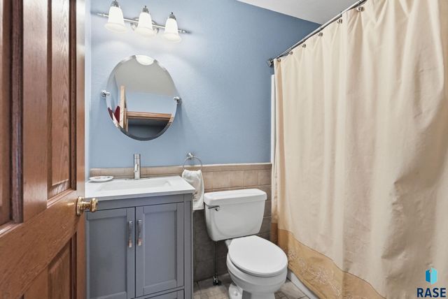 612 E 61St St Street, Sioux Falls, SD 57108