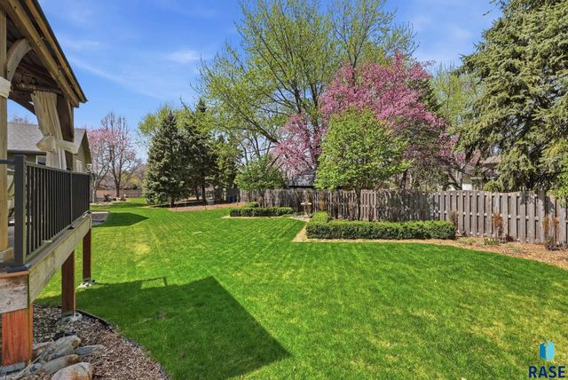 612 E 61St St Street, Sioux Falls, SD 57108