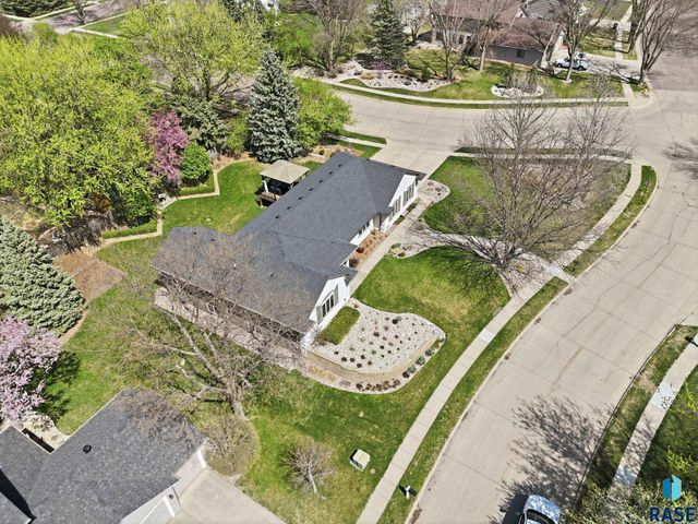 612 E 61St St Street, Sioux Falls, SD 57108