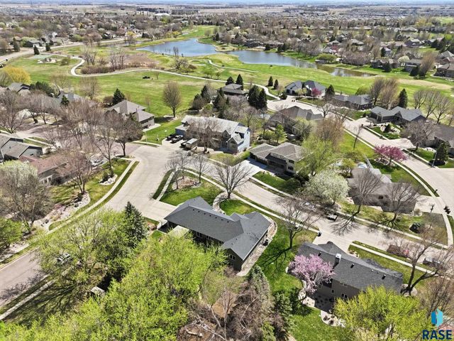 612 E 61St St Street, Sioux Falls, SD 57108