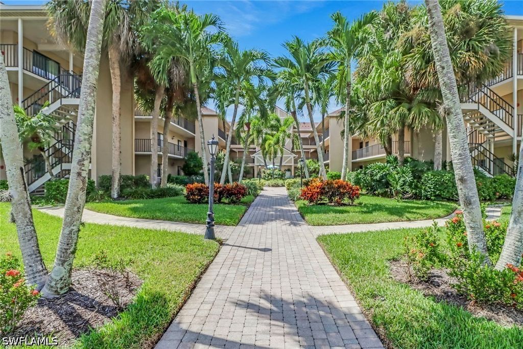 5250 Fox Hollow DR 508, Naples, FL 34104