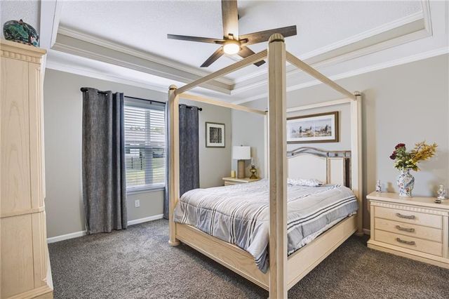 905 Ingleside Drive, Pleasant Hill, MO 64080