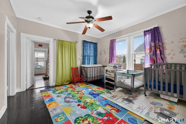 4 Robbins Court, Norwich, CT 06360