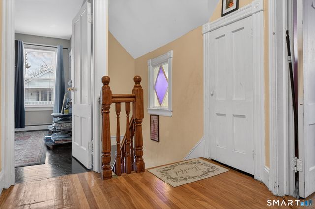 4 Robbins Court, Norwich, CT 06360