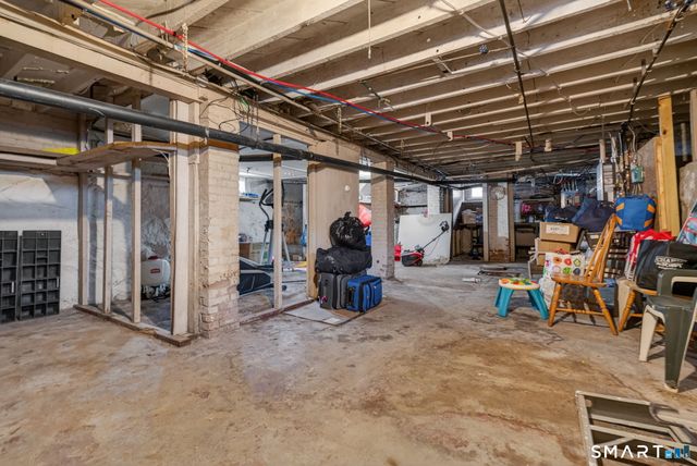 4 Robbins Court, Norwich, CT 06360