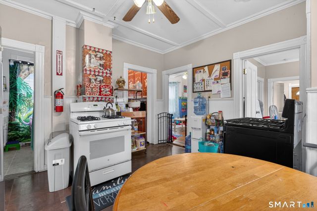 4 Robbins Court, Norwich, CT 06360