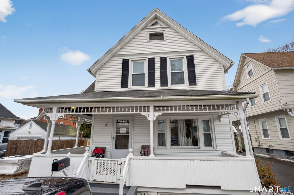 4 Robbins Court, Norwich, CT 06360