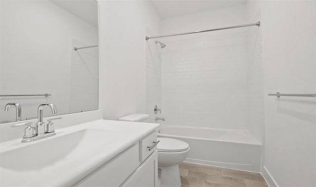 3319 Wickfield Pass Lane, League City, TX 77573