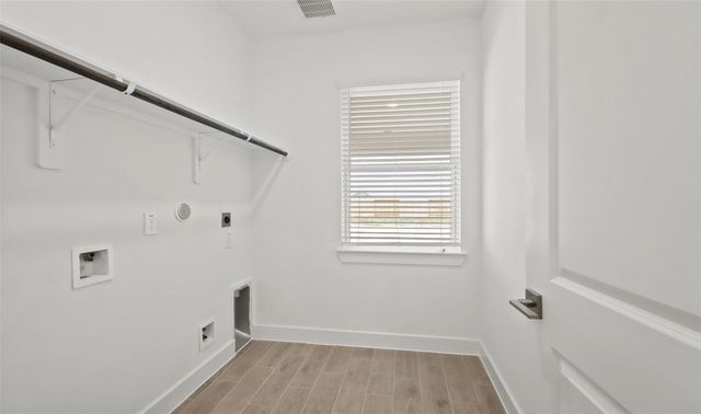 3319 Wickfield Pass Lane, League City, TX 77573