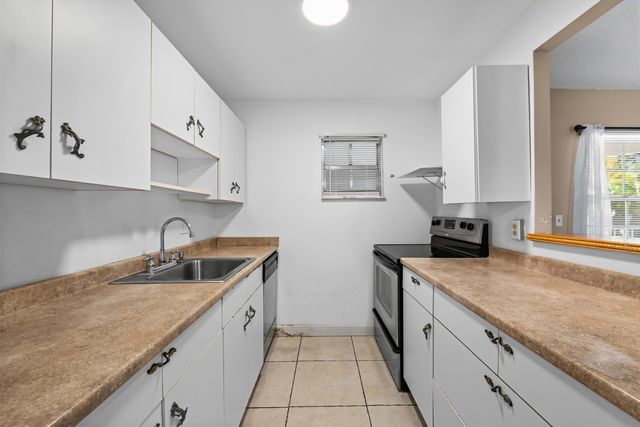1407 NE 56TH Street 209, Fort Lauderdale, FL 33334