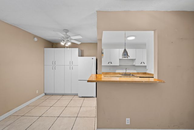 1407 NE 56TH Street 209, Fort Lauderdale, FL 33334