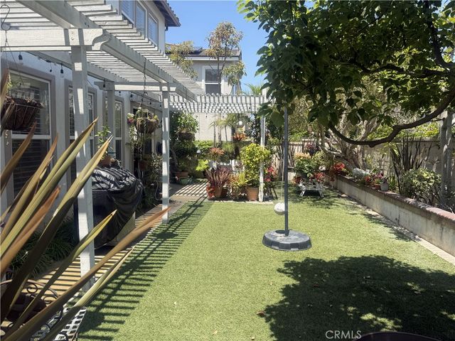 7381 Siena Drive, Huntington Beach, CA 92648