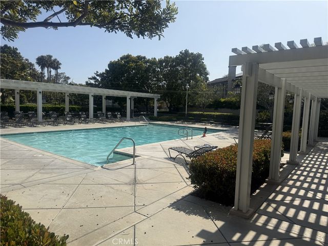 7381 Siena Drive, Huntington Beach, CA 92648