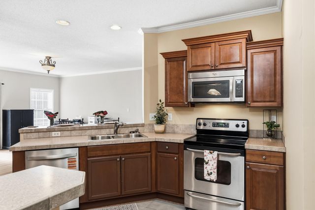 500 Burkelo Road, Wagener, SC 29164