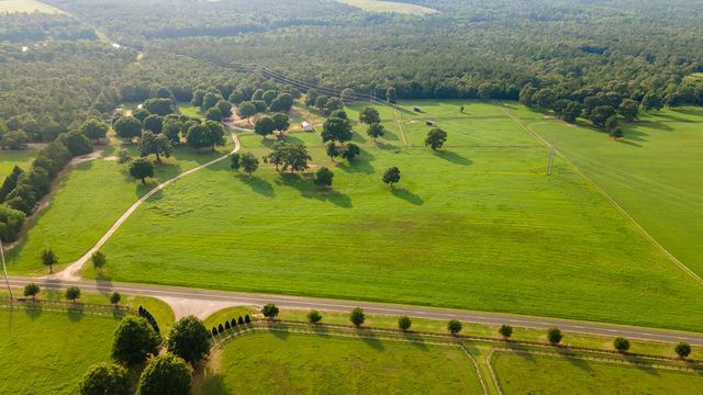 500 Burkelo Road, Wagener, SC 29164
