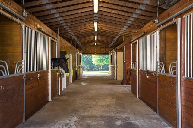500 Burkelo Road, Wagener, SC 29164