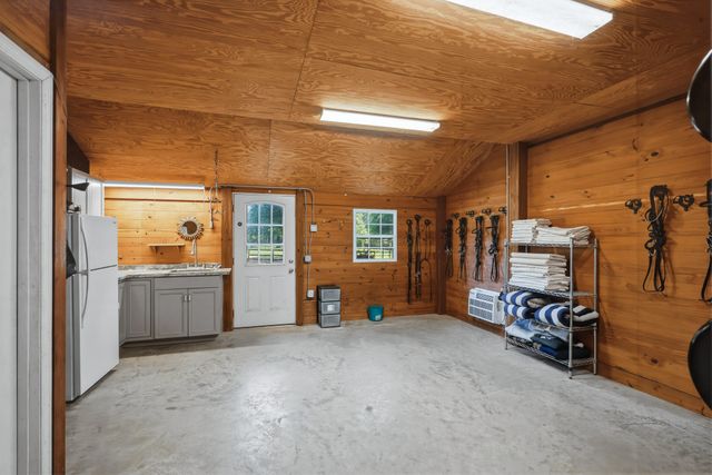 500 Burkelo Road, Wagener, SC 29164