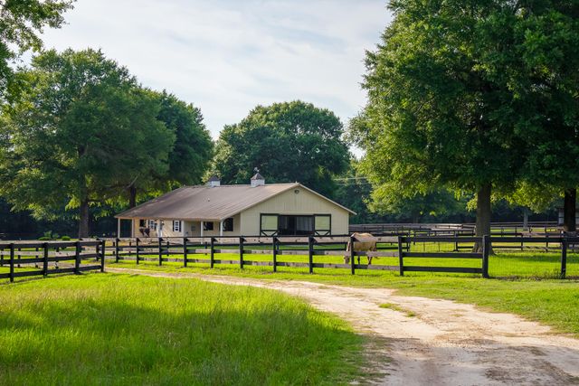 500 Burkelo Road, Wagener, SC 29164