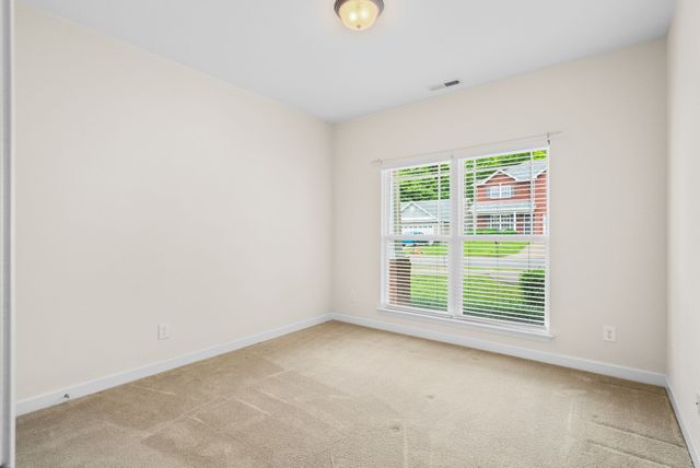 141 Dimaggio Dr, Springfield, TN 37172
