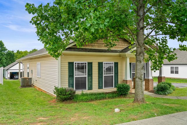 141 Dimaggio Dr, Springfield, TN 37172