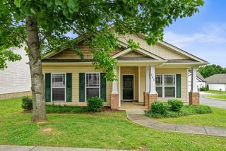 141 Dimaggio Dr, Springfield, TN 37172