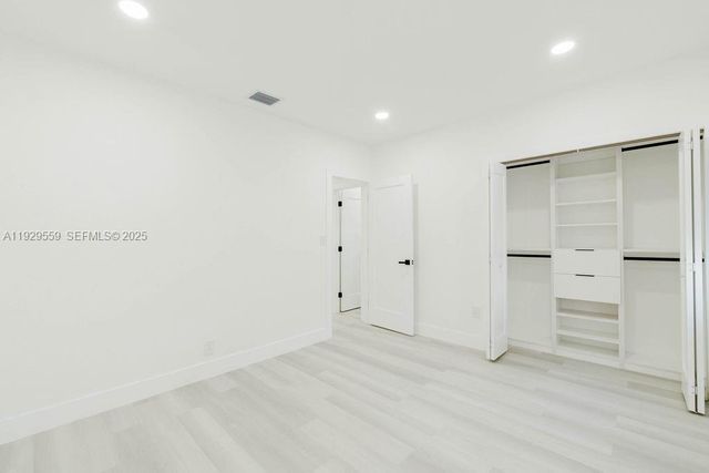 2101 SW 16th Ter, Miami, FL 33145