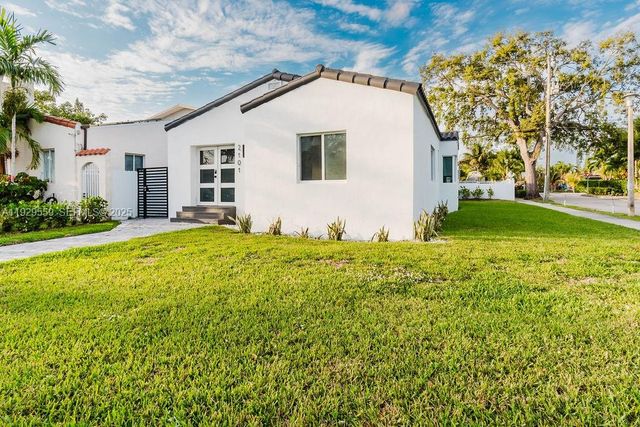 2101 SW 16th Ter, Miami, FL 33145