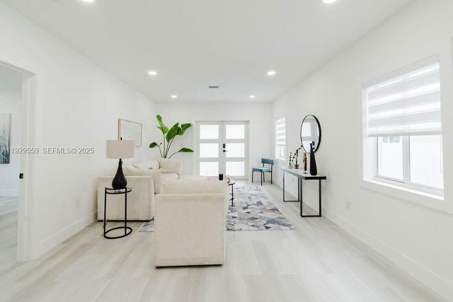 2101 SW 16th Ter, Miami, FL 33145