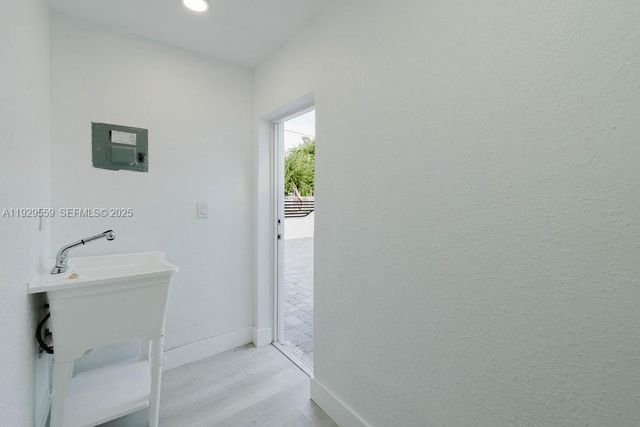 2101 SW 16th Ter, Miami, FL 33145