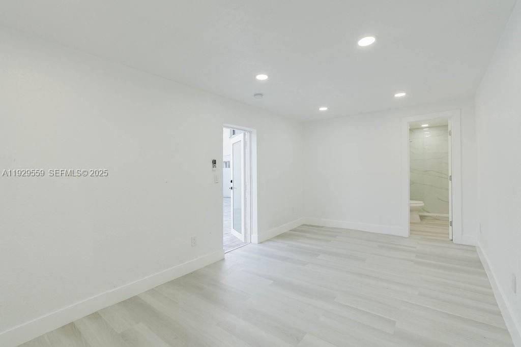 Image 6 of property listing at 2101 SW 16th Ter, Miami, FL 33145