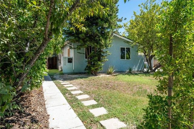 8846 Laramie Avenue, Winnetka (los Angeles), CA 91306