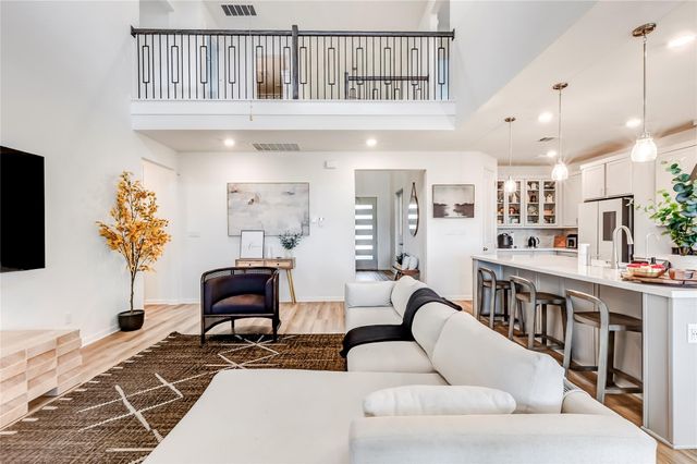 713 Leeward PASS, Leander, TX 78641