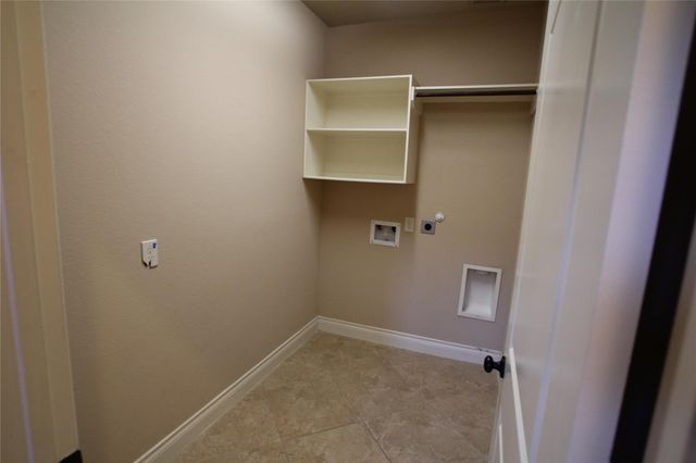 1995 Biscayne Lake Drive, Pearland, TX 77584