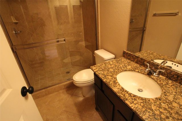 1995 Biscayne Lake Drive, Pearland, TX 77584