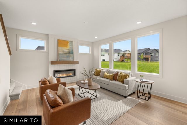 1021 Shady Lane Drive, Norwalk, IA 50211
