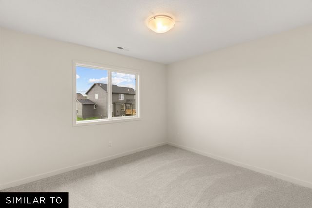 1021 Shady Lane Drive, Norwalk, IA 50211
