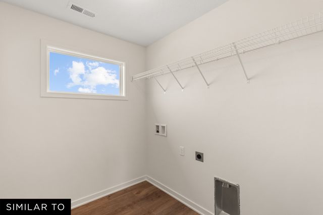 1021 Shady Lane Drive, Norwalk, IA 50211