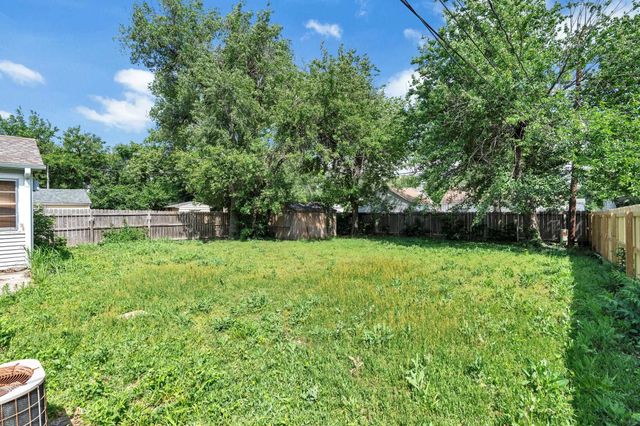 1514 W 16th St N, Wichita, KS 67203