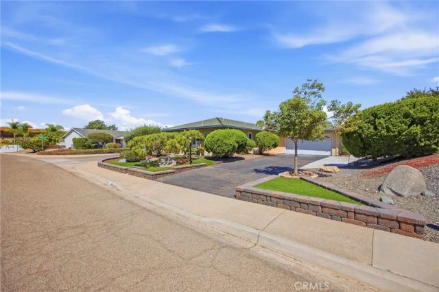 11934 Callado, San Diego, CA 92128