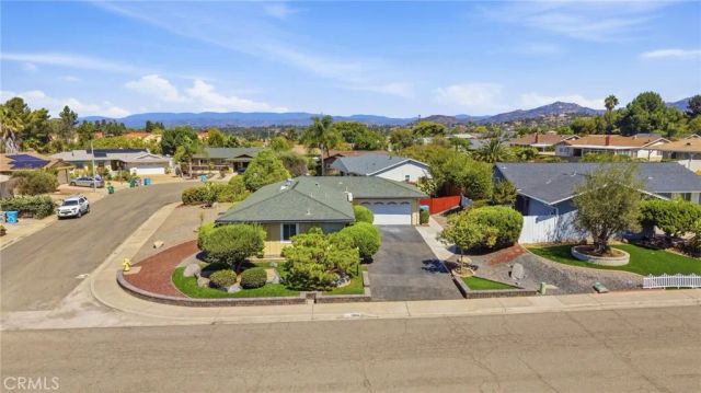 11934 Callado, San Diego, CA 92128