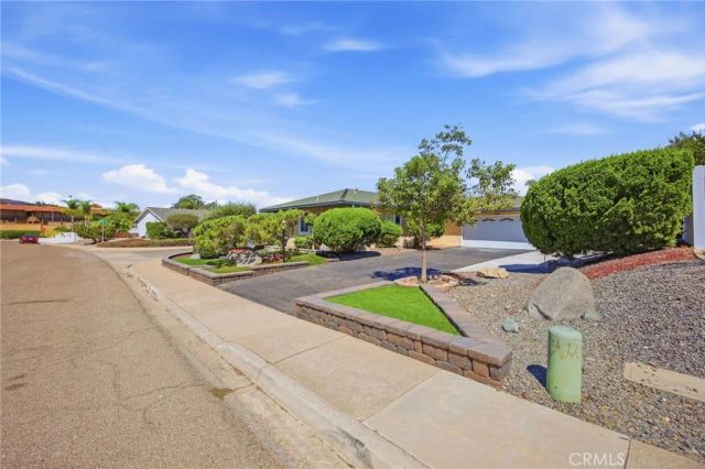 11934 Callado, San Diego, CA 92128