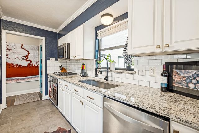 9740 Ash Creek Drive, Dallas, TX 75228